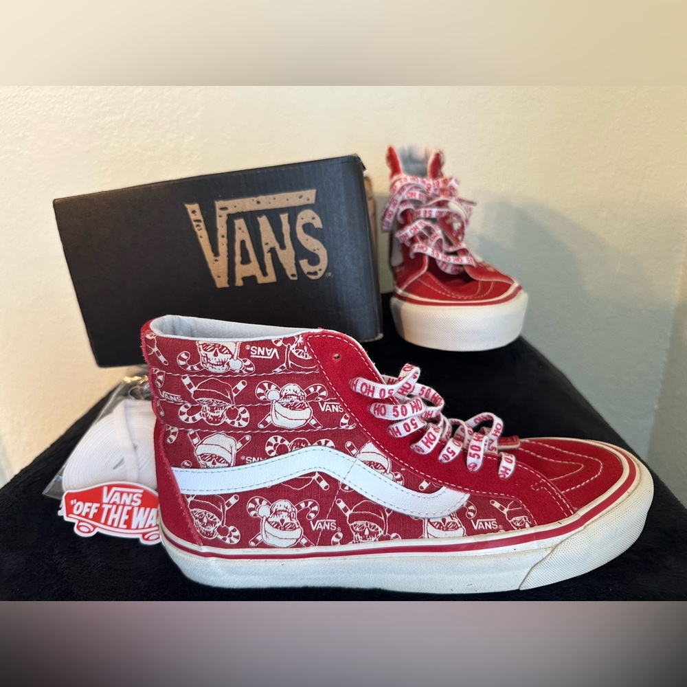 Rare Vans Christmas Pirate Santa SK8-HI